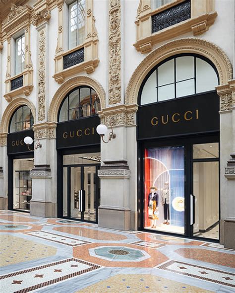 negozi gucci a pratoi|negozio gucci.